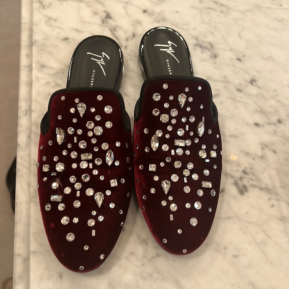 Comfy flats
